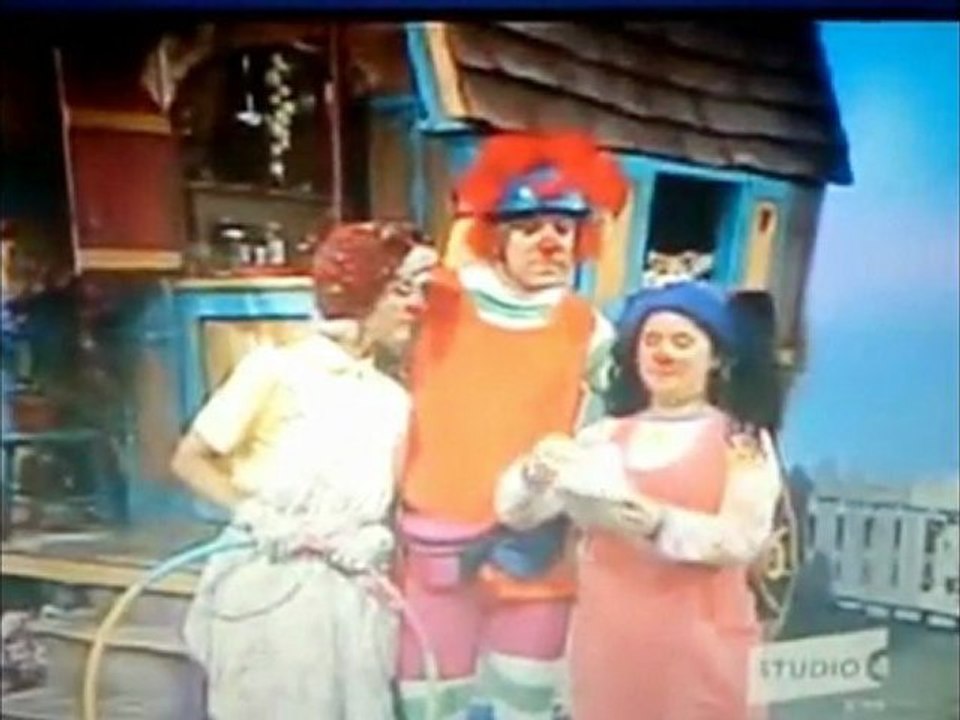 Big Comfy Couch Hoopla Go With The Flow video Dailymotion