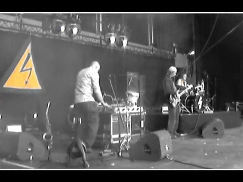 Volt Selector Live @ Dour 2009  Tik Tak Toe