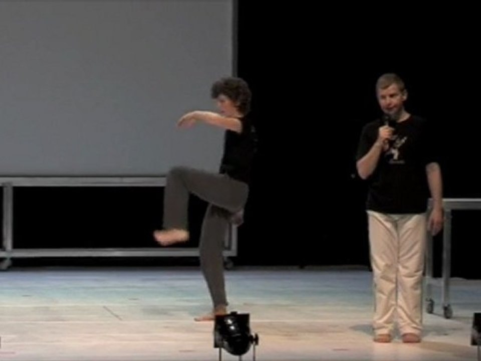 Cie Traits de ciel / Thierry Baë Hivernales Avignon 2