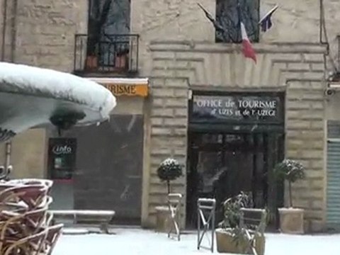 8 Janvier 2010 Uzès dans le Gard sous la neige.