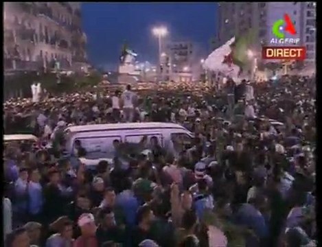 Alger sur le parcours du bus des Fennecs