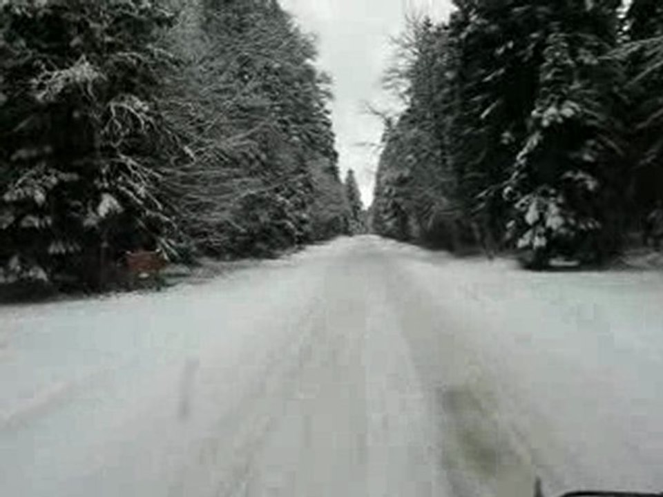 039- Route de Vulcania / Chanat la Mouteyre           VIDEO