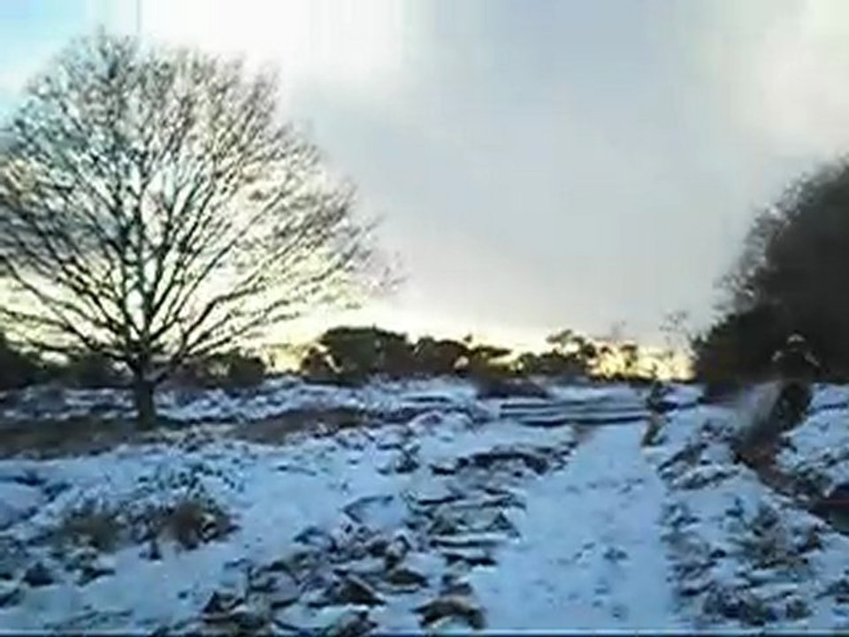 300 ec 2004 dans la neige.
