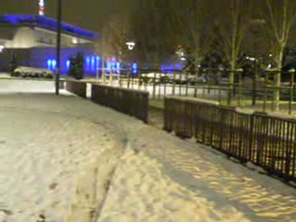 Lyon Dauphiné: Square Alban Vistel sous la neige