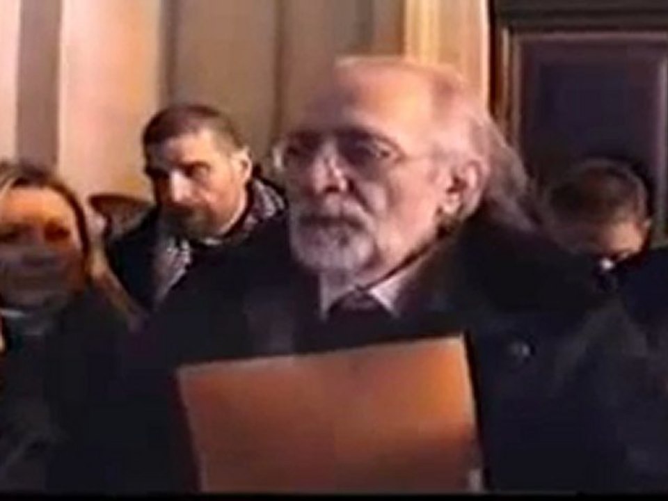 Cotten à la sortie du tribunal (affaire Bachelot-H1N1)