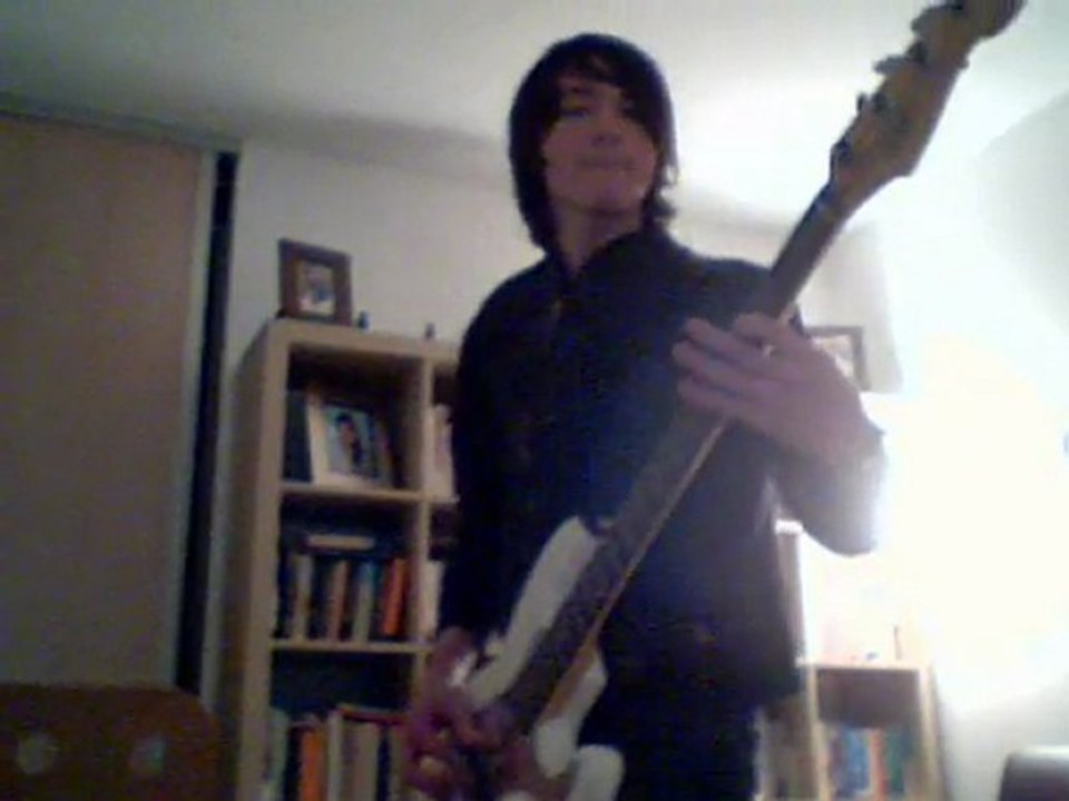 Muse - Hysteria - Bass Cover