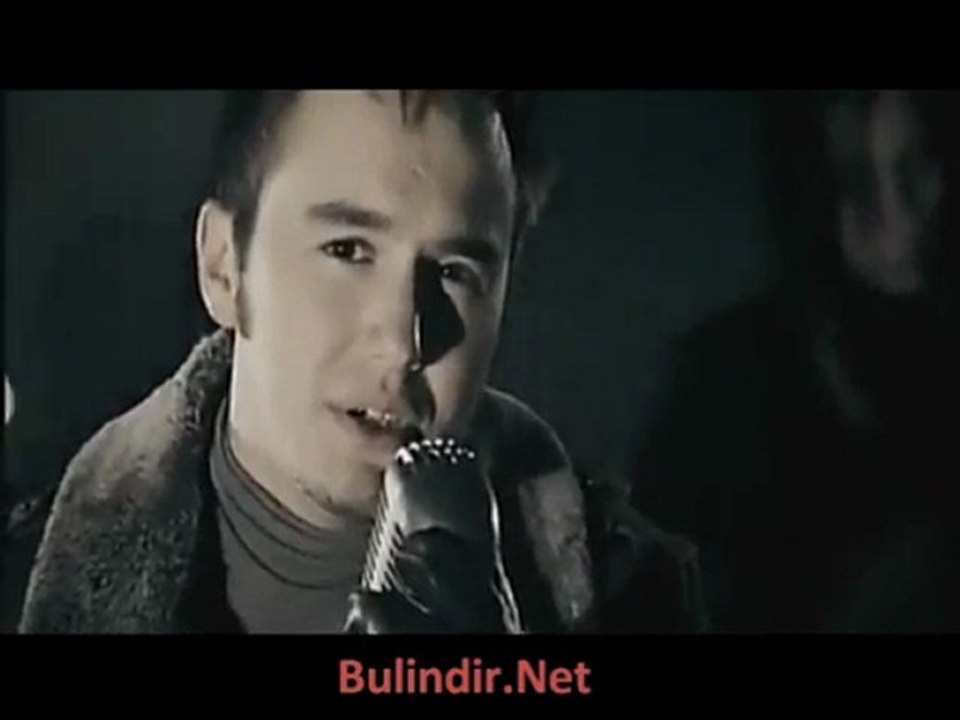 Mustafa Ceceli Dön Şarkısının yeni klibi !