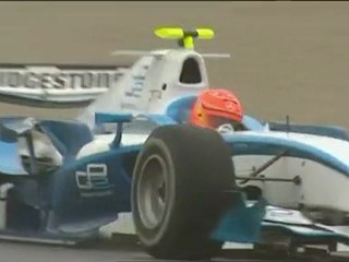 Michael Schumacher GP2 aracı ile piste çıktı-trformula1.com