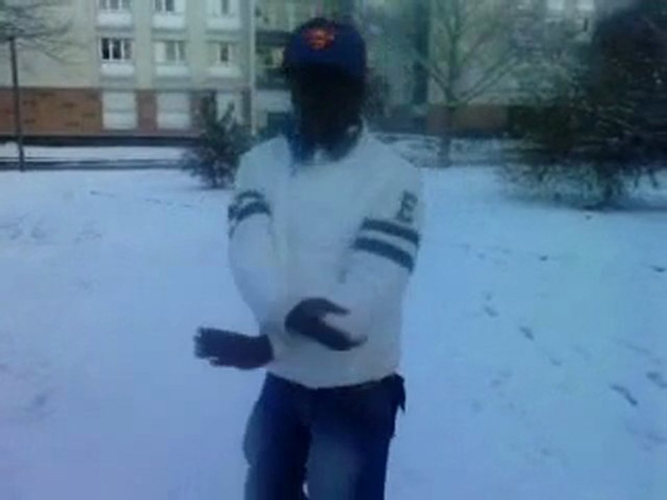 Logobi Champigny - LEViOS   BOSKO