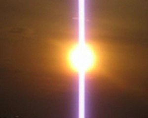 COUCHER DE SOLEIL CONNECTÉ DU CIEL À L'EAU