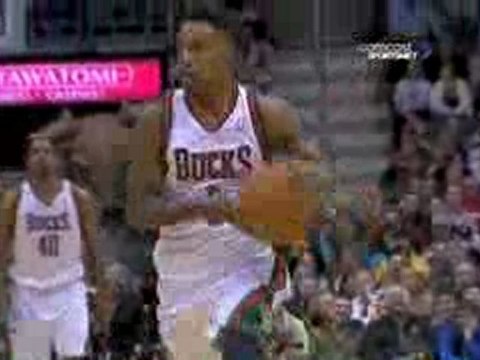 NBA Jennings Blocks Rose