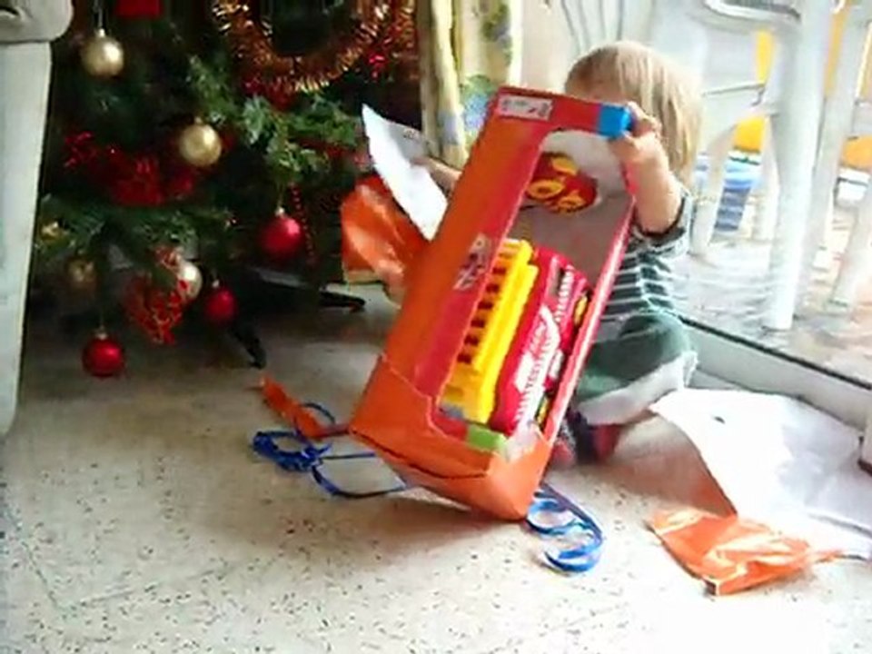 Gaël et son camion de pompier