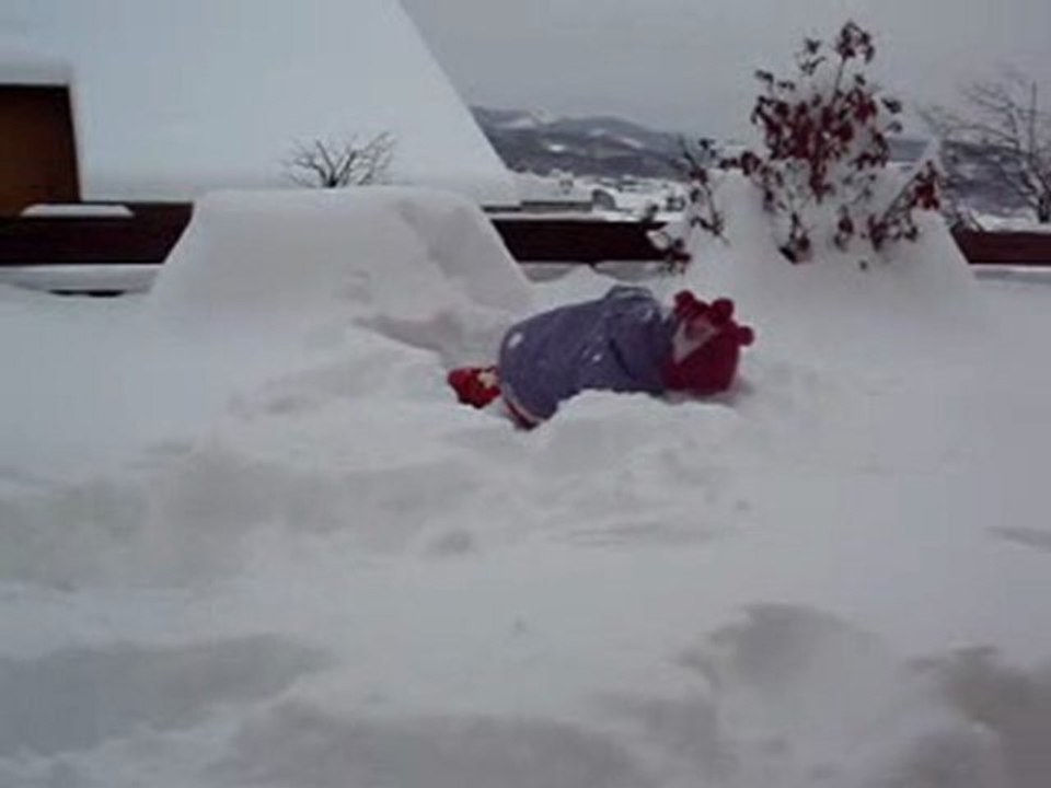 Camille dans la neige !!