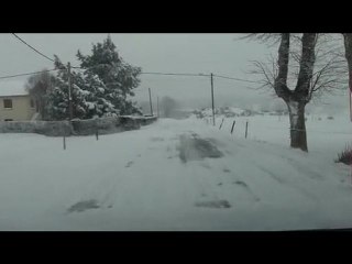 La route D500 enneigé entre La Pierre Planté à Madelonnet
