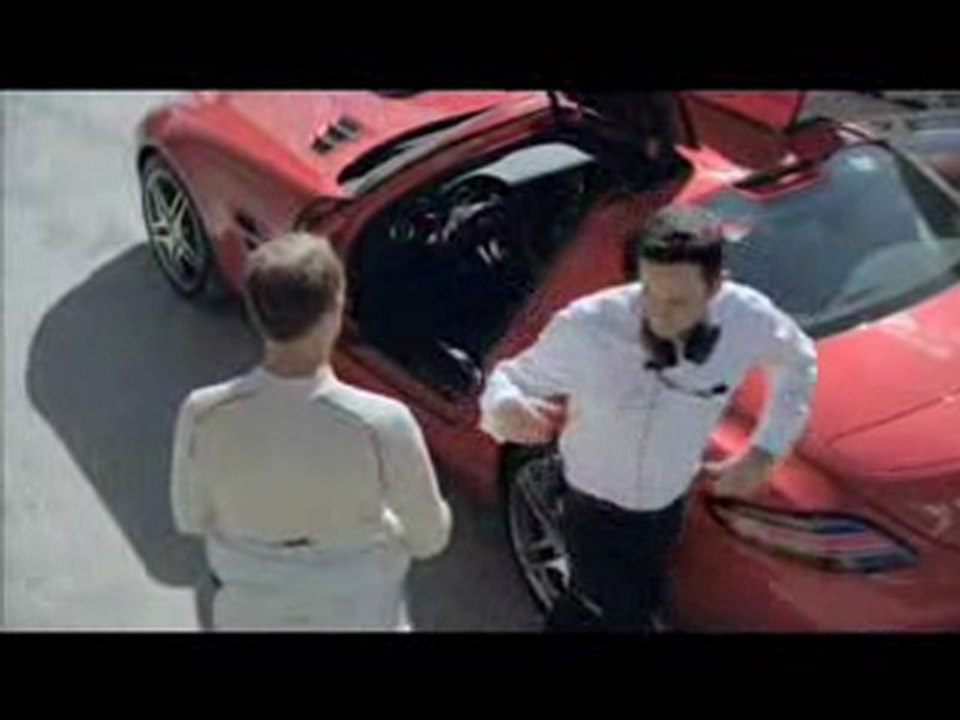 Un cockpit. Un propulsore. Due ali. E' ancora una macchina?