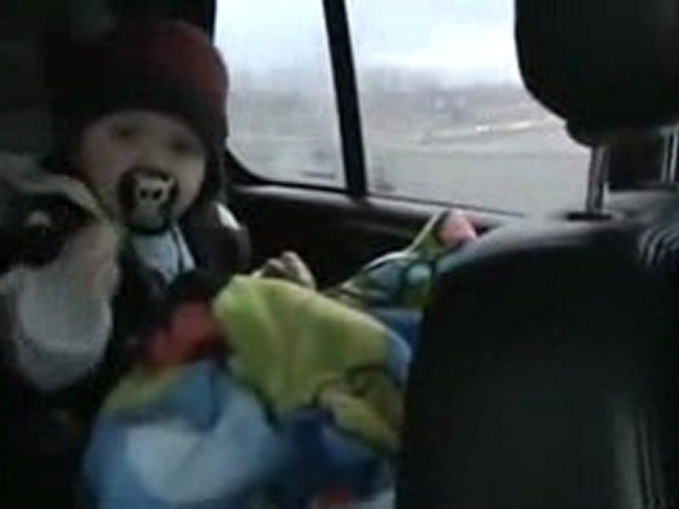 Bébé aime le hardrock