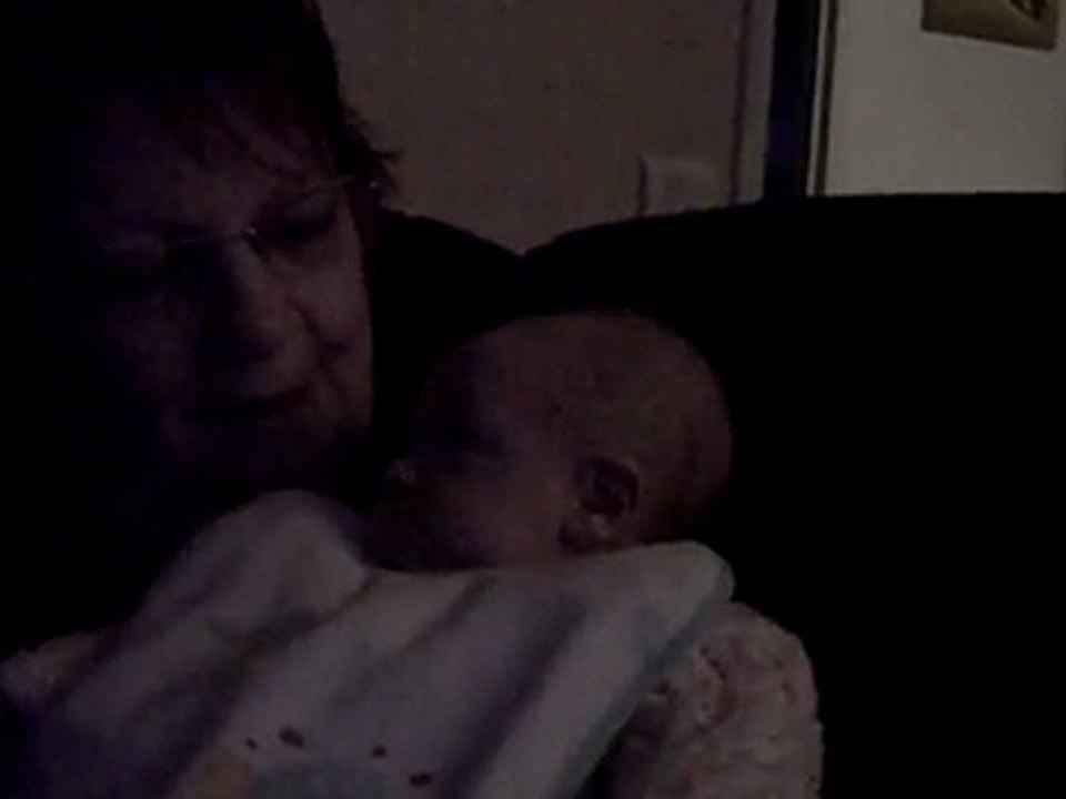 Avec Mamie 1.AVI