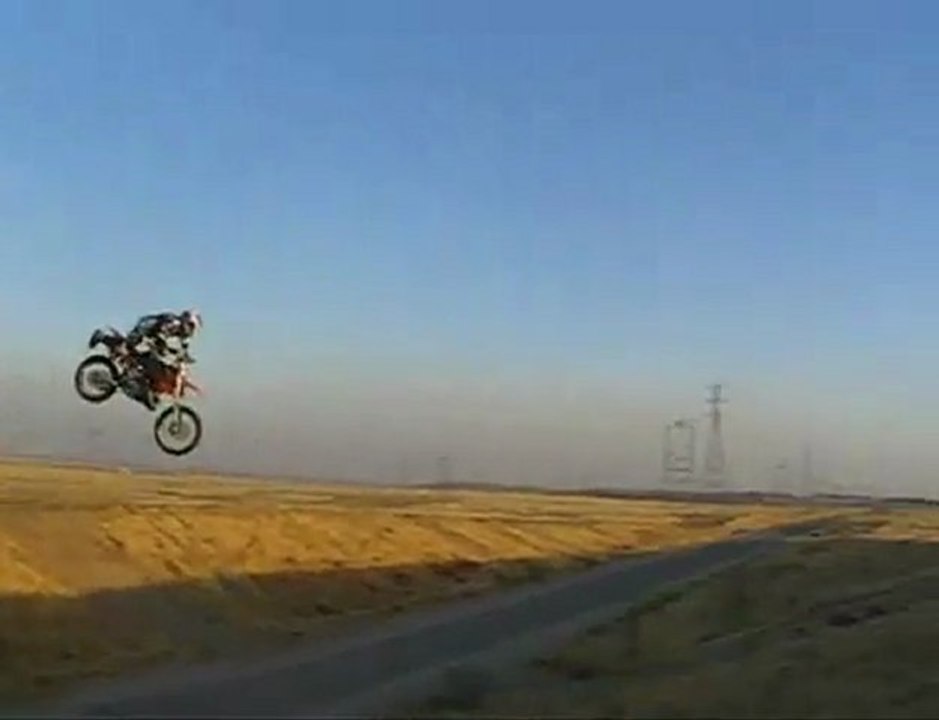 [ENDURO] Crash KTM Coupée en Deux [Goodspeed]