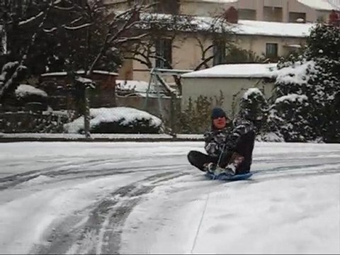 Luge tractée par voiture [Max]