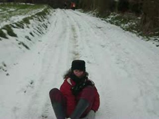 la luge, c'est bien! Avec un quad...c'est mieux!