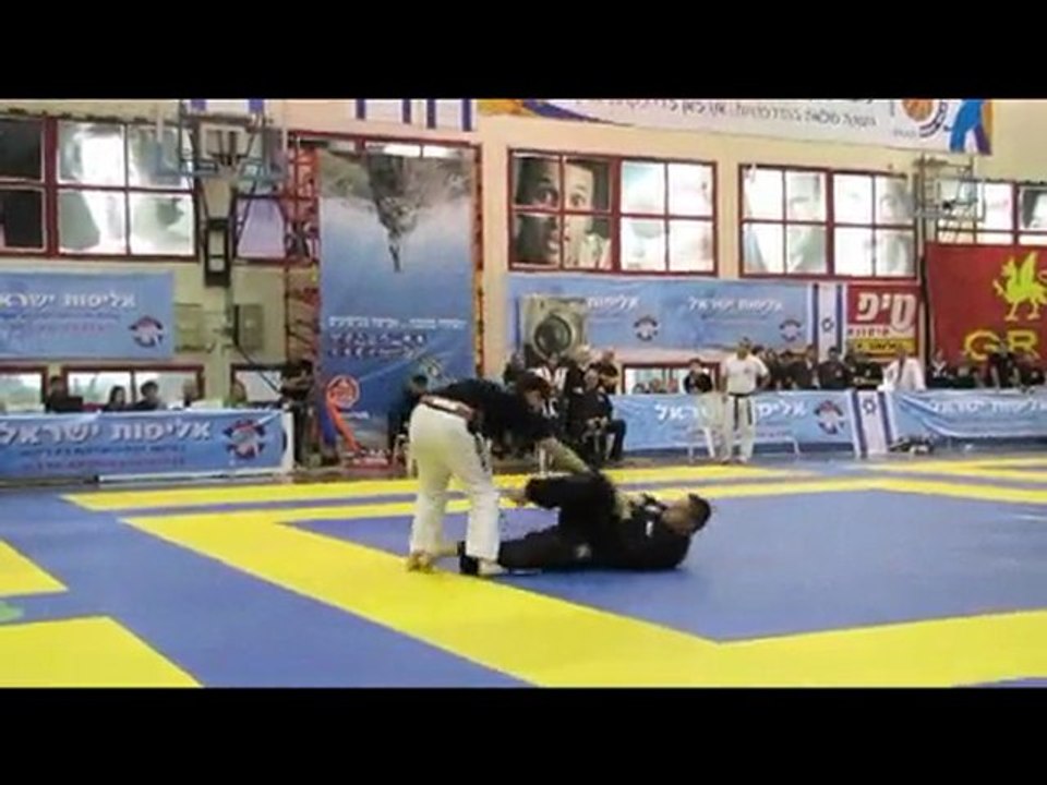 28th Dennis Survival Championship Krav Maga gun show