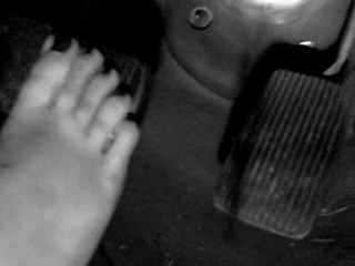 Barefoot driving by Arduino