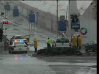 091207 muere tras caer grua al mar