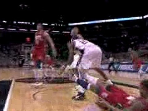 NBA Ian Mahinmi blocks the ball on the defensive end, runs t