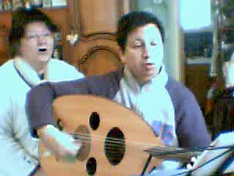 Chanson française " Mon anniversaire" à l'orientale