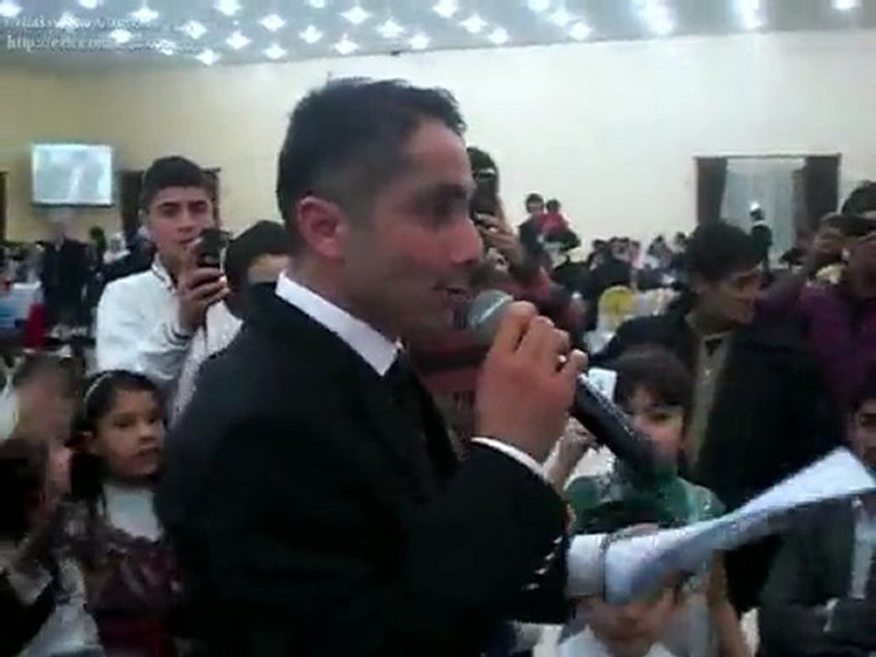 FERHAT BADUR DUYDUMKİ UNUTMUŞSUN GÖZLERİMİN RENGİNİ