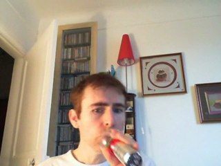 Wiwi égratigne "Elle me ment"