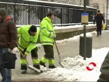 Quienes trabajan a pesar del frío y la nieve