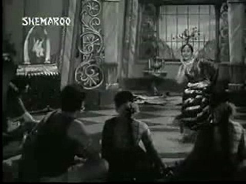 Jaa ri jaa ri o kaari badariya (Aazaad) (1955)