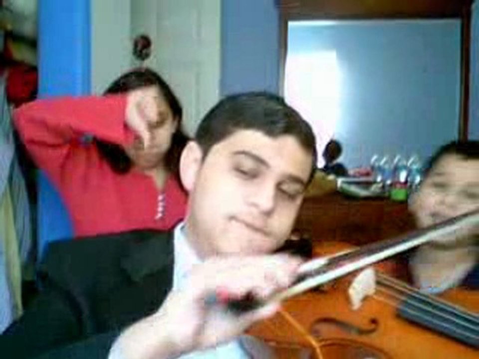 fat fat boy plays violin