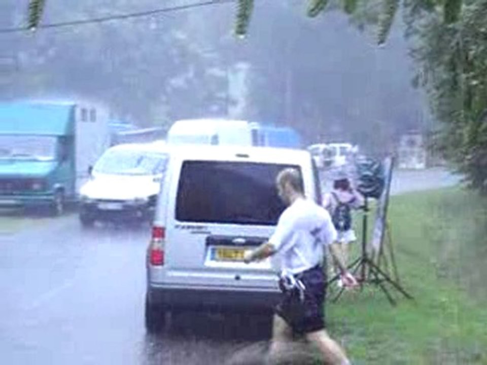 Tailleurs de rêves sous la pluie le 4 juillet 2009