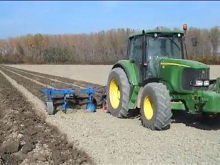 Pré butteuse 3 rangs pour culture de melons