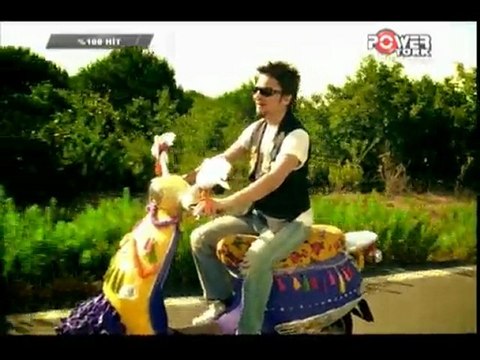 Murat Pirpiri -Aşkım Bize Şans Lazım[ 2010 Yeni Klip H.Q.]