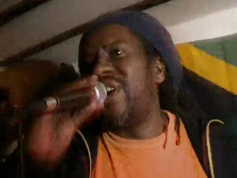 Tonton David - (Live Kilimanjaro)