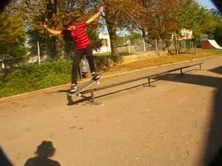 Enzo Lucia Skate pisolo