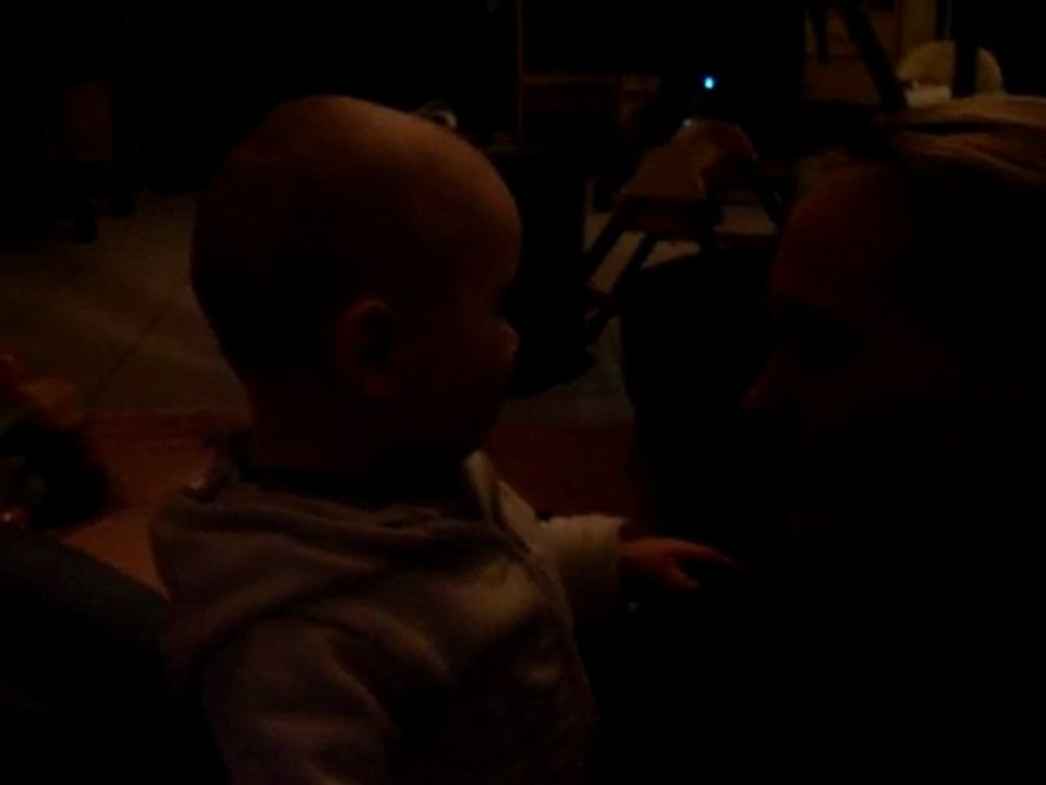 Yaouen dit "maman" avec une syllabe de trop ;)