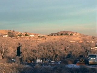 Yo-yo trick with an extremely long string