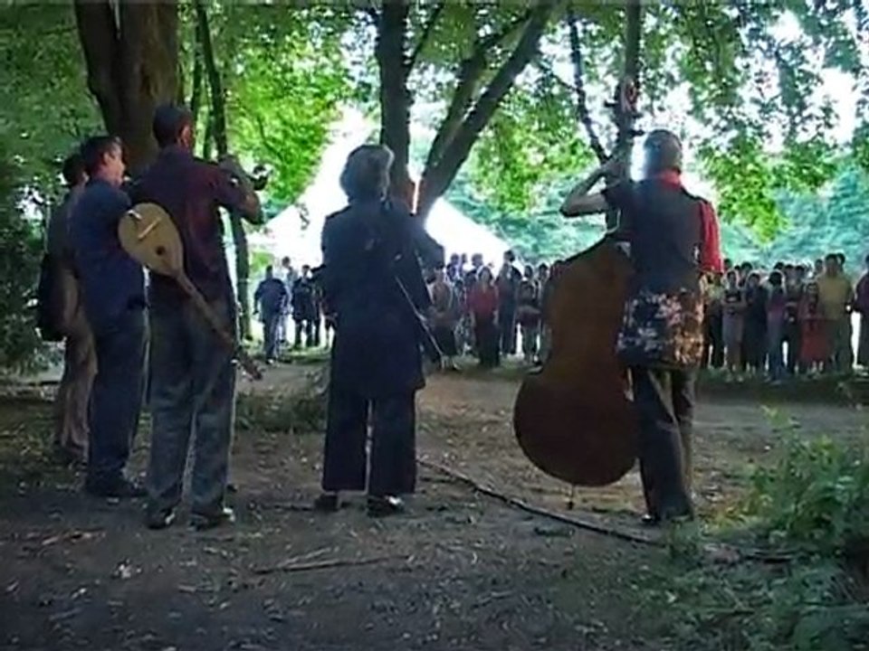 /Volumes/Tapis Vert Balkans.iso/VIDEO_TS/VTS_01_1