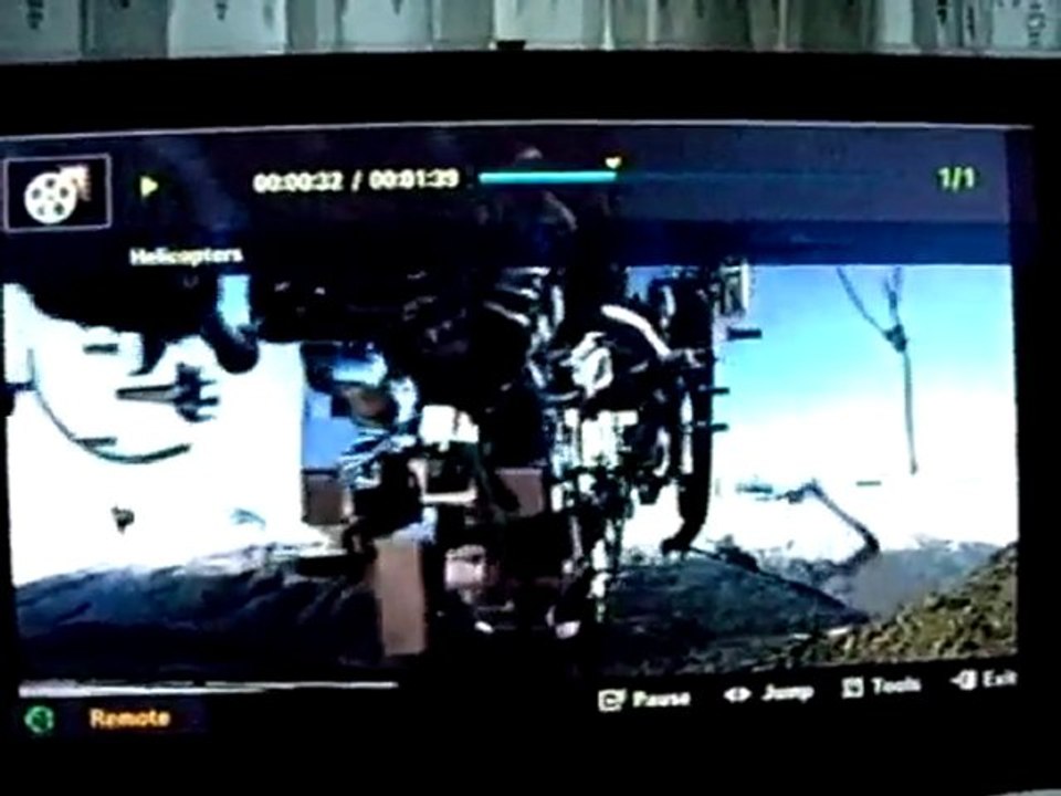 Brotherhood of Samsung Omnia i8000 and Samsung 32B650