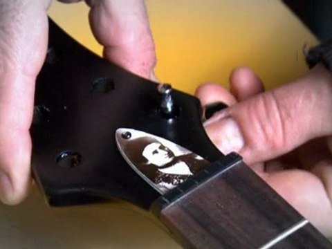 La guitare qui tue - Rosa la Rouge par Claire Diterzi