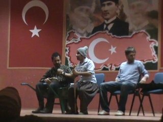 Karaman Gençlik Merkezi tiyatro gösterisi bölüm2