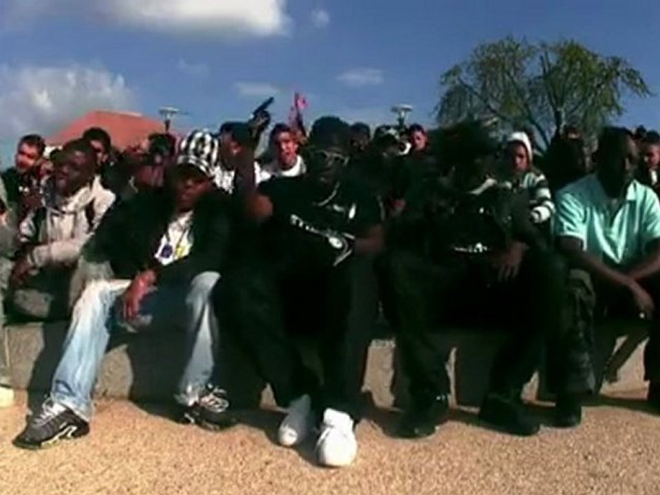 CLIP OFFICIEL"BSAHTEK" STRASS FEAT SQUARELATITUDE QUALITE HD