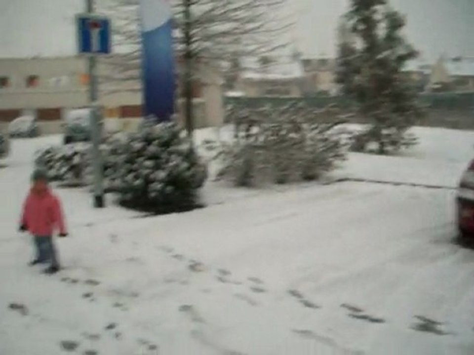 laura a la neige  video 2
