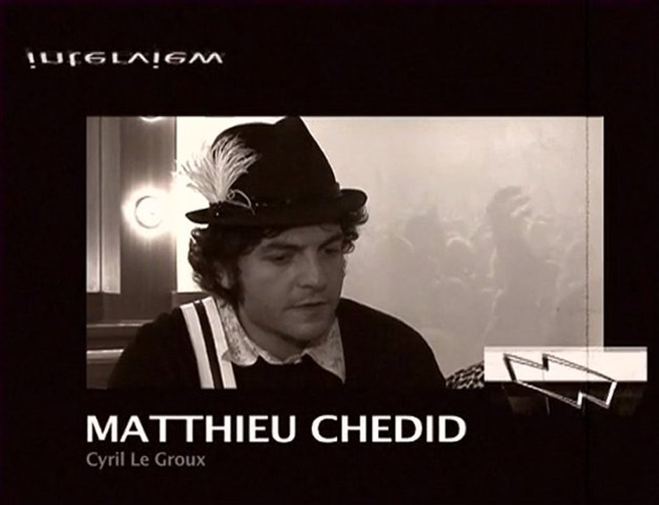 Matthieu Chedid et sa guitare Lâg (La Boite Noire)