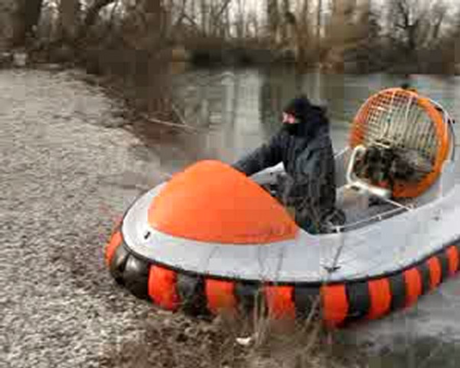 Amphibius rescue boat - ultimate Hovercraft to the rescue!!!