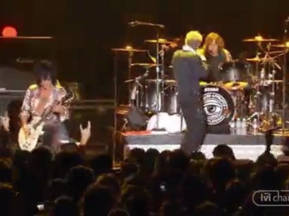 Billy Idol - Super Overdrive (In Super Overdrive Live)